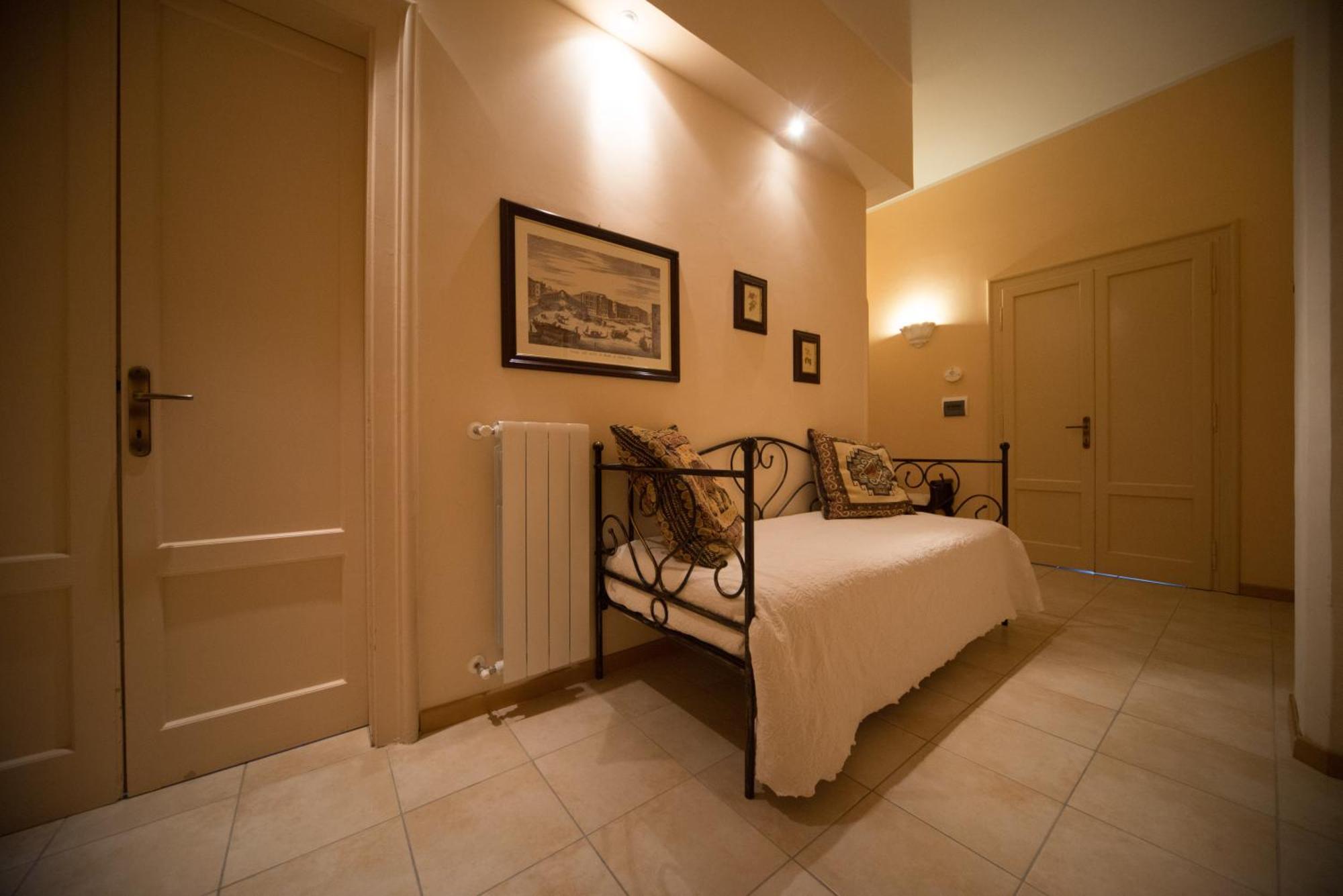 Palazzo Frigo Aparthotel Montefiascone Room photo