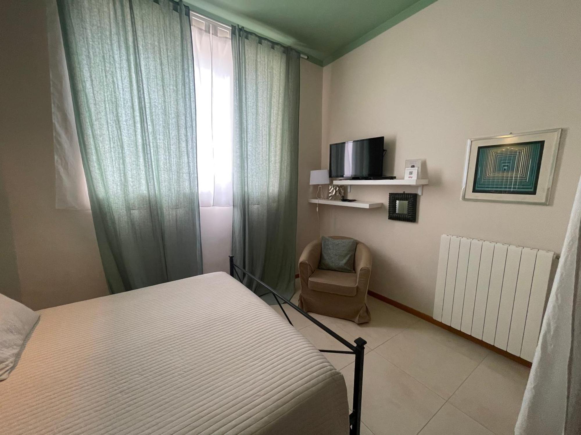 Palazzo Frigo Aparthotel Montefiascone Room photo